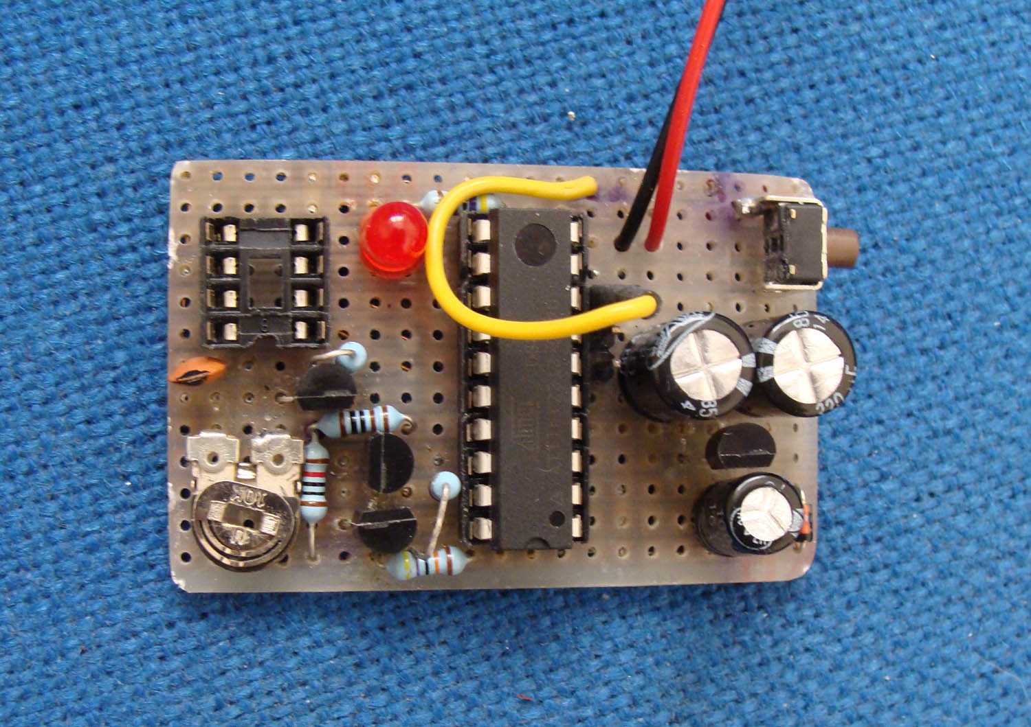 attiny11-datasheet